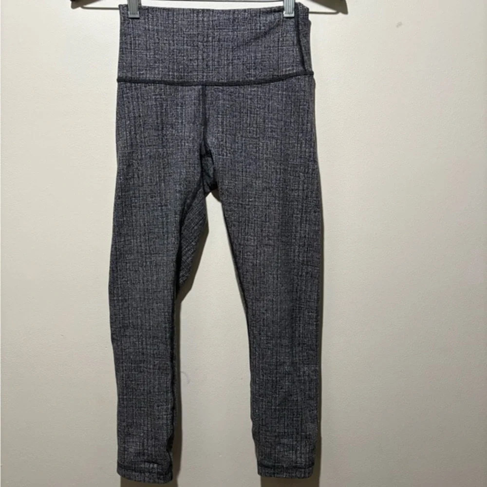 Lululemon Wunder Under High Rise Leggings Size‎ 4 Heather Black Athletic Yoga